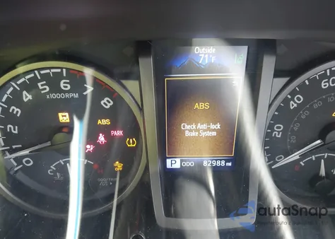 2022 Toyota Tacoma Trd Off Road z USA, uszkodzony, nr VIN 3TMAZ5CN4NM170557